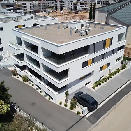 California By Belmont Realty דירה *